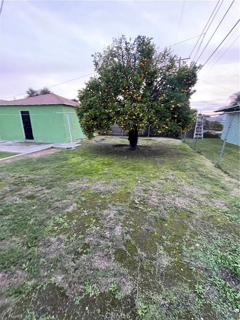 12119 Alvaro, Los Angeles, California 90059 home-pic-28